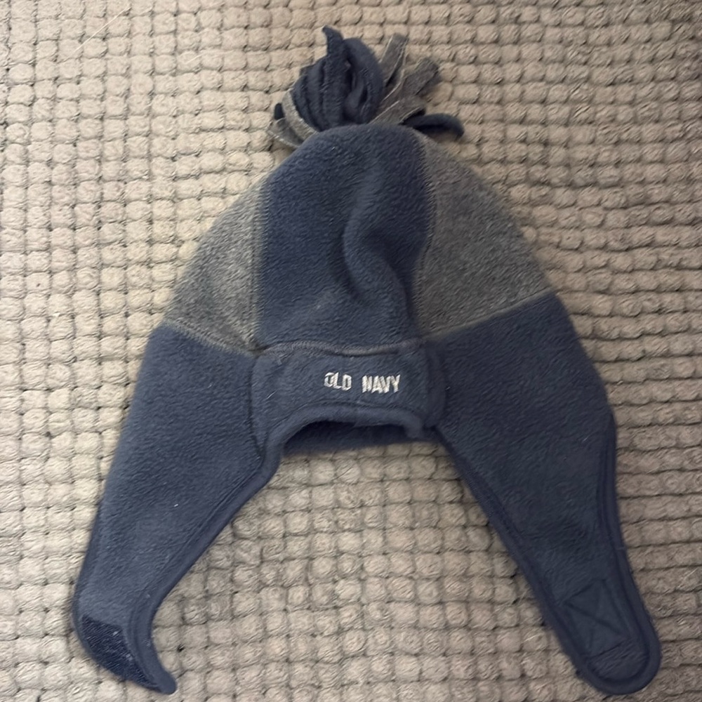 Baby’s Winter Hat. Old Navy 6-12 months